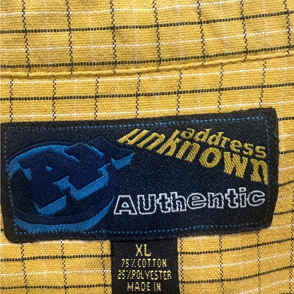 ADDRESS UNKNOWN AUTHENTIC, XL, BLACK /YELLOW, LONG SLEEVE BUTTON DOWN. - Picture 2 of 9